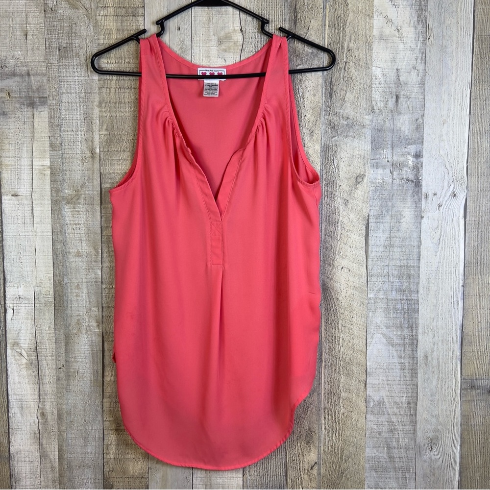 Three Pink Hearts Trixxi Size Large V-Neck Light Weight Peach Color Tank…